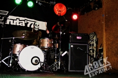 Los Tiki Phantoms (El Bravo)